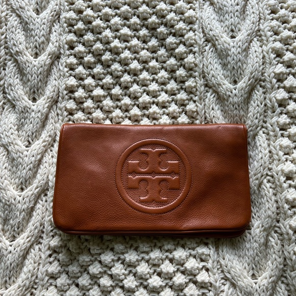 Tory Burch clutch - Picture 3 of 7